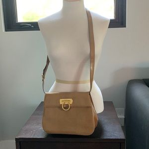 Salvatore Ferragamo shoulder messenger crossbody bag.  Beige preowned.